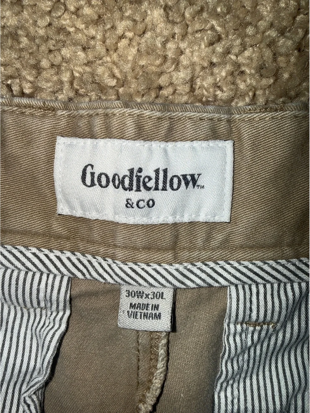 Goodfellow & Co Khaki Cotton Chino Pants, Waist 32 in., Inseam 34 in.